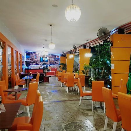 Fortune Front One Hotel Kendari Zewnętrze zdjęcie