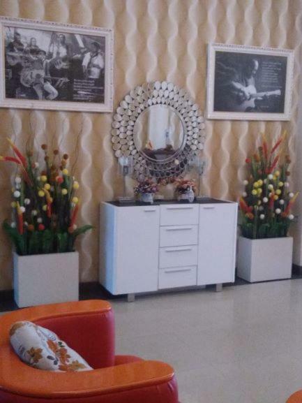 Fortune Front One Hotel Kendari Zewnętrze zdjęcie