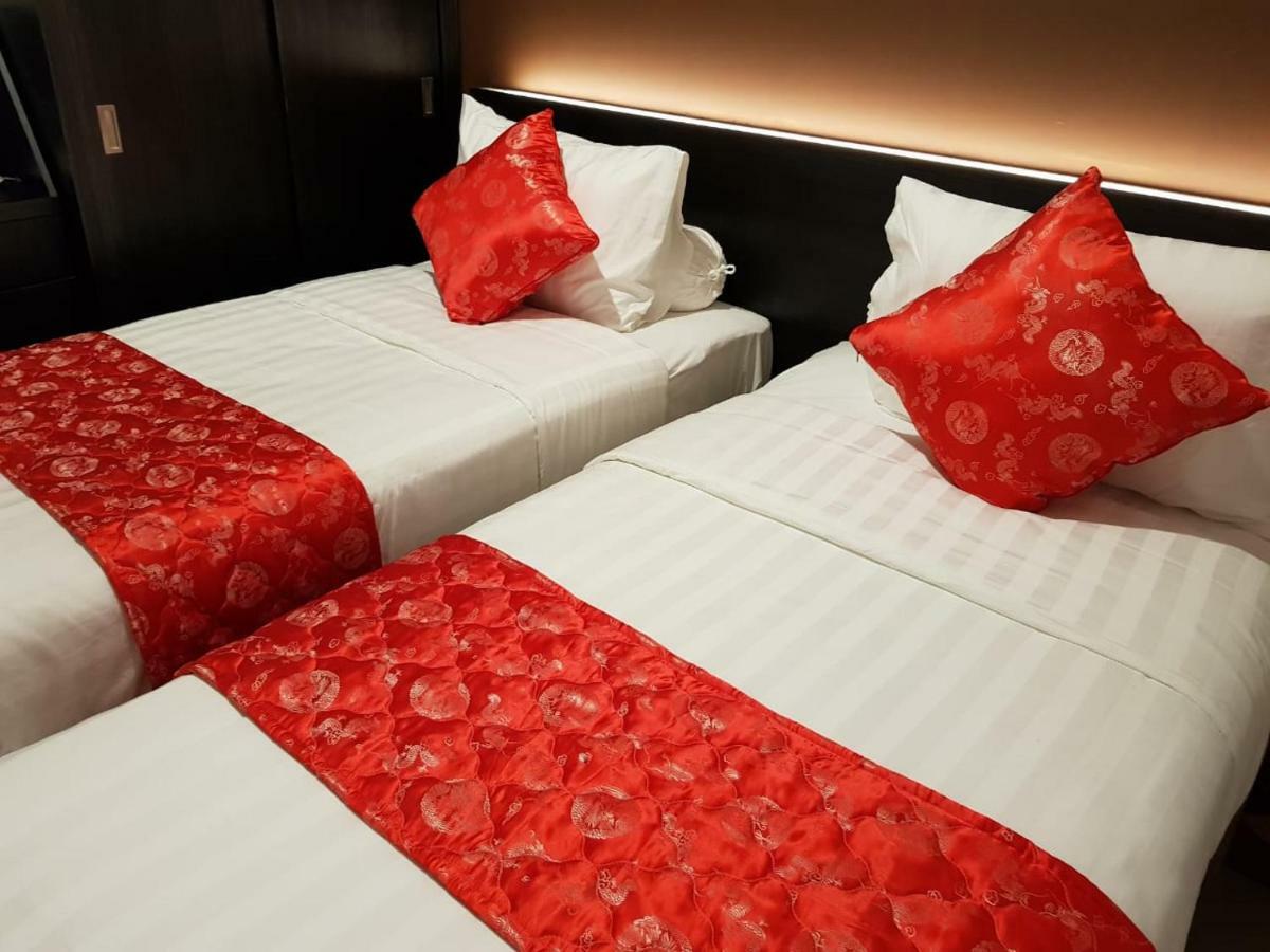 Fortune Front One Hotel Kendari Zewnętrze zdjęcie